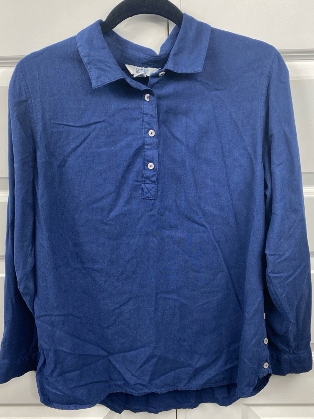 Croft Barrow Womens Top Shirt Medium Blue  Button Accents  Linen Long Sleeve